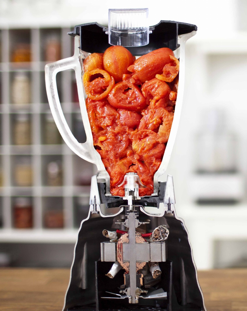 Illustration for article titled Cool pictures of food cut in half while it is cooking